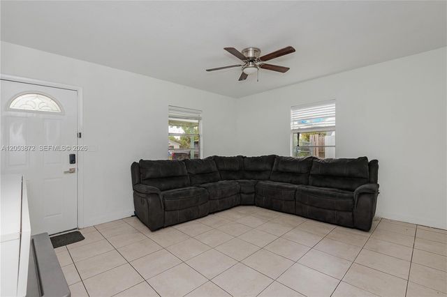 681 NE 1st Pl, Hialeah, FL 33010