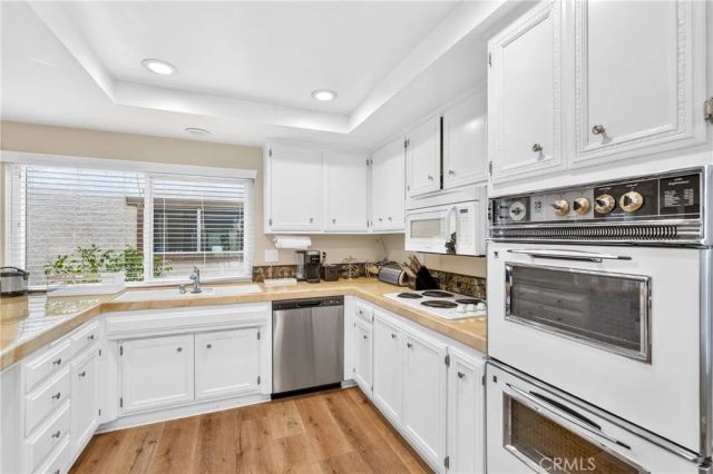 25501 Gloriosa, Mission Viejo, CA 92691