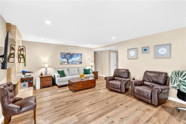 25501 Gloriosa, Mission Viejo, CA 92691
