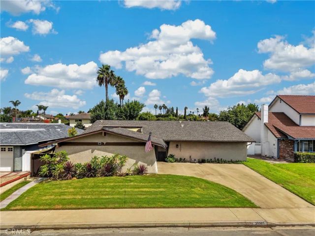 25501 Gloriosa, Mission Viejo, CA 92691