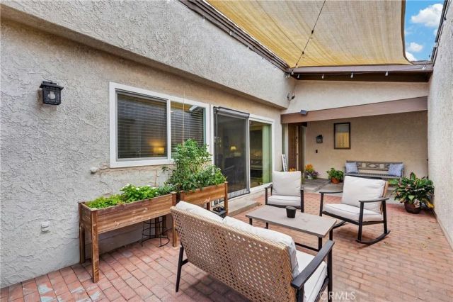 25501 Gloriosa, Mission Viejo, CA 92691