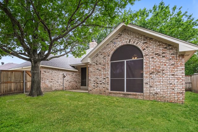 1450 Cromwell Court, Lancaster, TX 75134