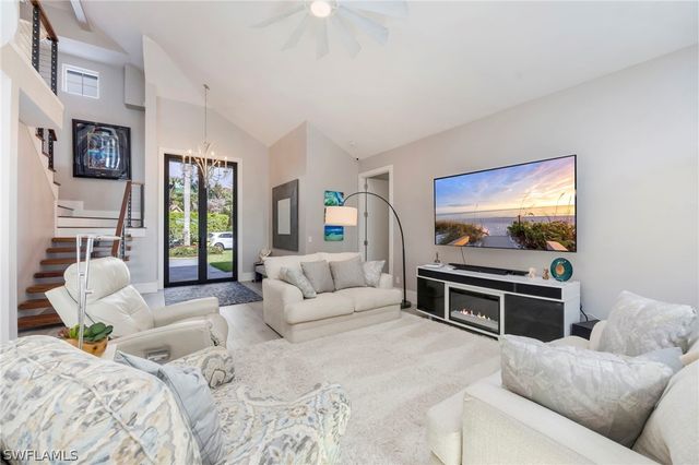 549 Eagle Creek DR, Naples, FL 34113