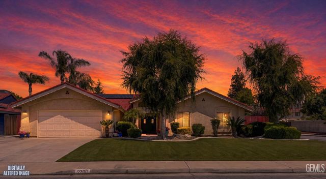 9700 Mesa Oak Drive, Bakersfield, CA 93311