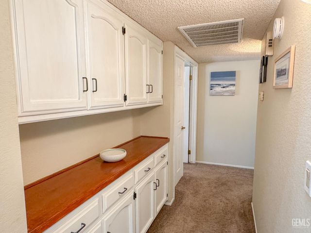 9700 Mesa Oak Drive, Bakersfield, CA 93311