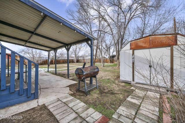 5556 Mark Circle, Sun Valley, NV 89433