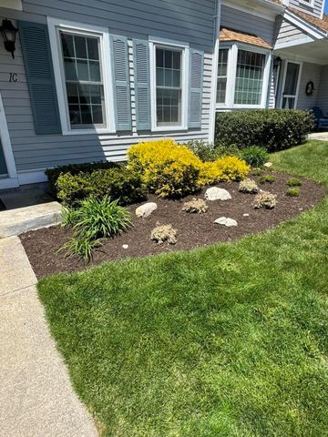 1 Hawthorne Court UNIT C, Pocasset, MA 02559