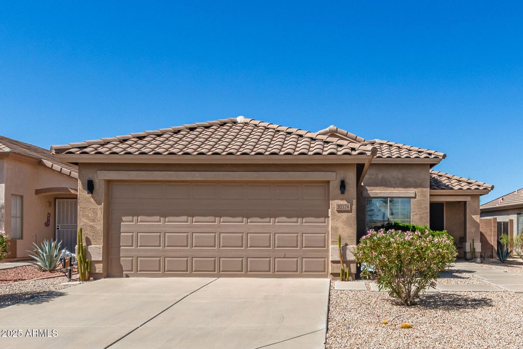 30374 N SUNRAY Drive, San Tan Valley, AZ 85143