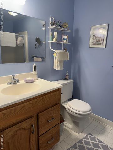 1804 Brentwood Drive 520, Troy, MI 48098