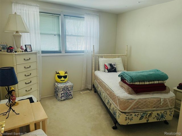 1804 Brentwood Drive 520, Troy, MI 48098