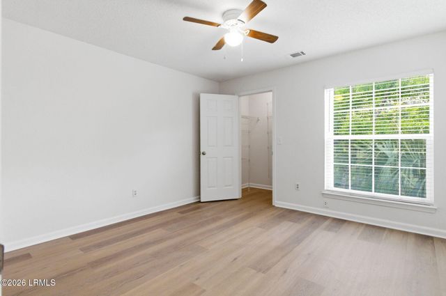 100 Kensington Blvd Apt 822, Bluffton, SC 29910