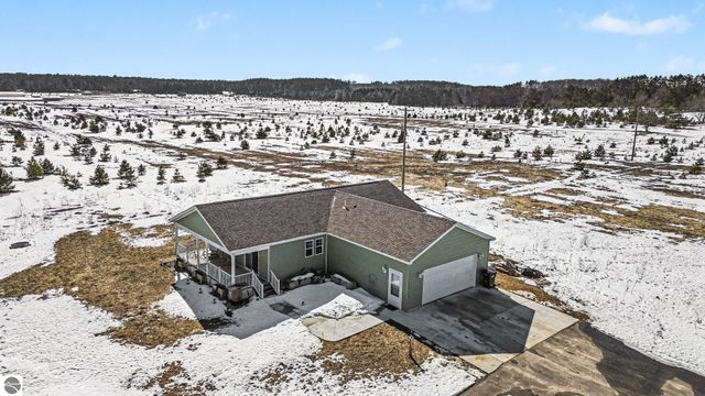 2968 Bowerman Road, Kingsley, MI 49649
