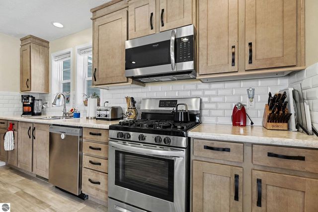 2968 Bowerman Road, Kingsley, MI 49649