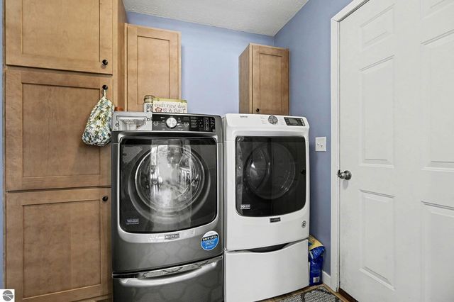 2968 Bowerman Road, Kingsley, MI 49649