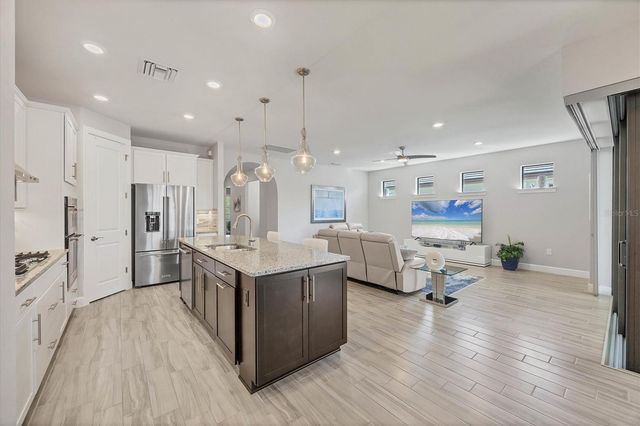 7332 CHESTER TRAIL, Bradenton, FL 34202