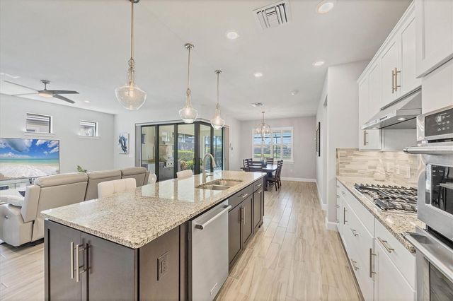 7332 CHESTER TRAIL, Bradenton, FL 34202