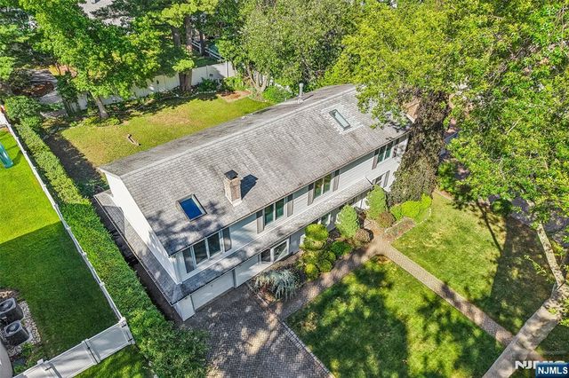 181 Behnke Avenue, Paramus, NJ 07652