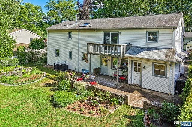181 Behnke Avenue, Paramus, NJ 07652