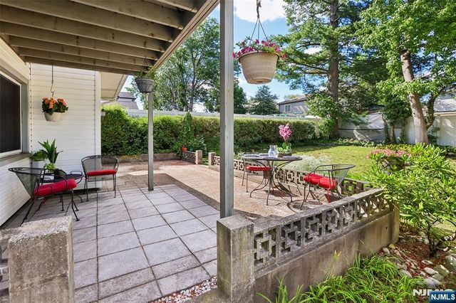 181 Behnke Avenue, Paramus, NJ 07652