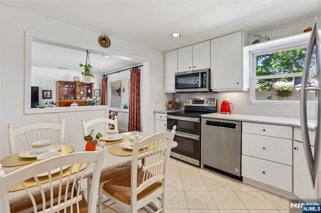 181 Behnke Avenue, Paramus, NJ 07652