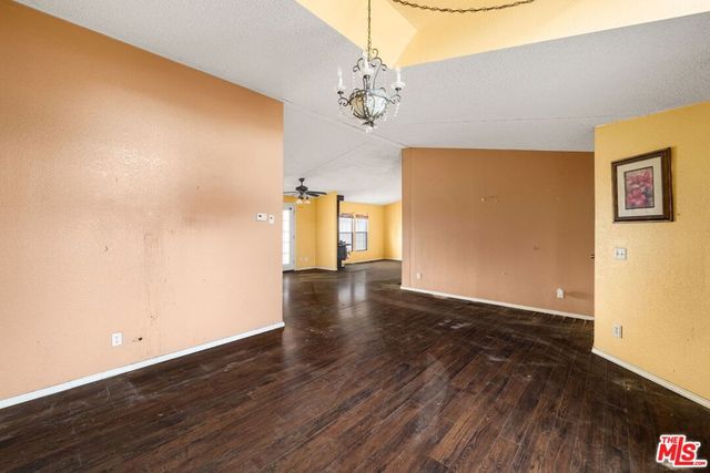 6425 Smoke Tree Road, Phelan, CA 92371