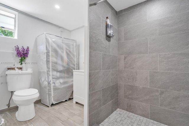 2231 SW 17th Street, Miami, FL 33145