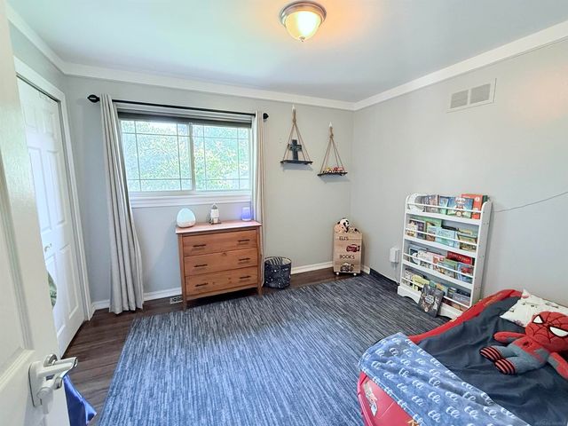 25154 S Magdalena Street, Harrison Twp, MI 48045