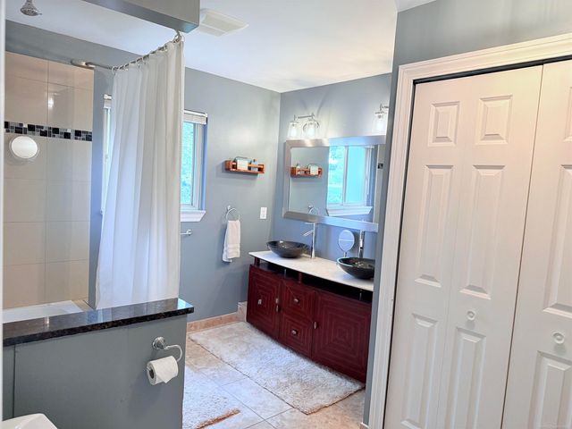 25154 S Magdalena Street, Harrison Twp, MI 48045