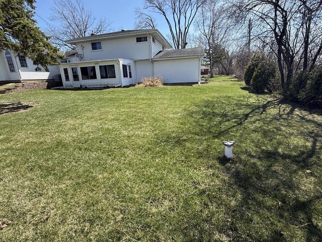21970 Mac Gregor DRIVE, New Berlin, WI 53146