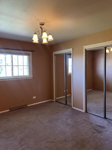 21970 Mac Gregor DRIVE, New Berlin, WI 53146