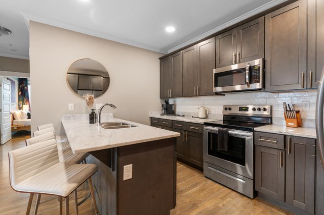 959 44th Ave, N, Nashville, TN 37209