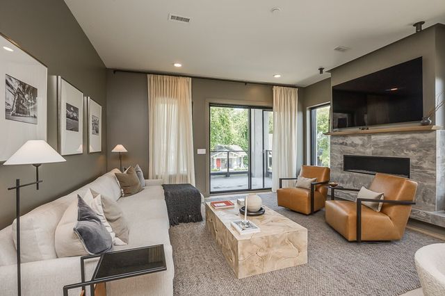 1030 17th Ave S Ste 201, Nashville, TN 37212
