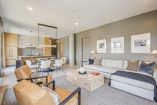 1030 17th Ave S Ste 201, Nashville, TN 37212