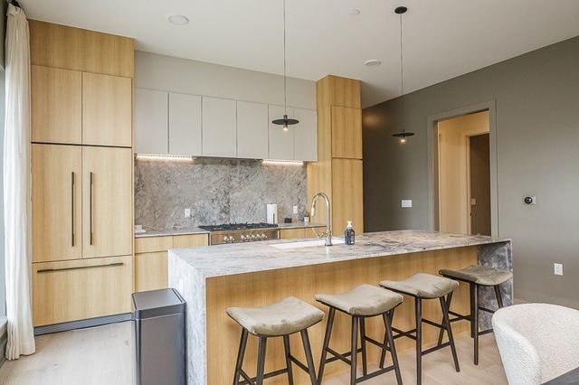 1030 17th Ave S Ste 201, Nashville, TN 37212
