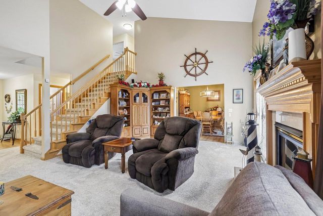 304 N Atwood Lane, Deerfield, WI 53531