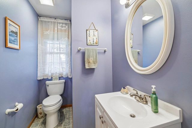 304 N Atwood Lane, Deerfield, WI 53531