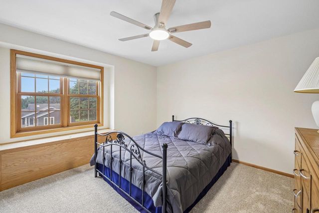 304 N Atwood Lane, Deerfield, WI 53531