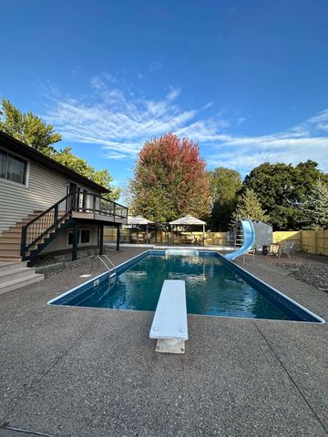 7809 119th Avenue N, Champlin, MN 55316