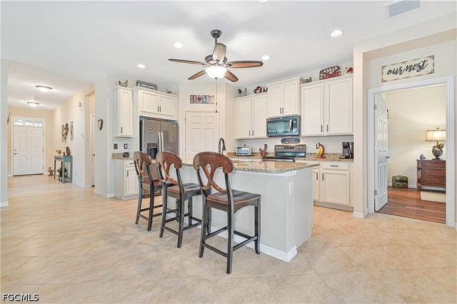3233 Birch Tree LN, Alva, FL 33920
