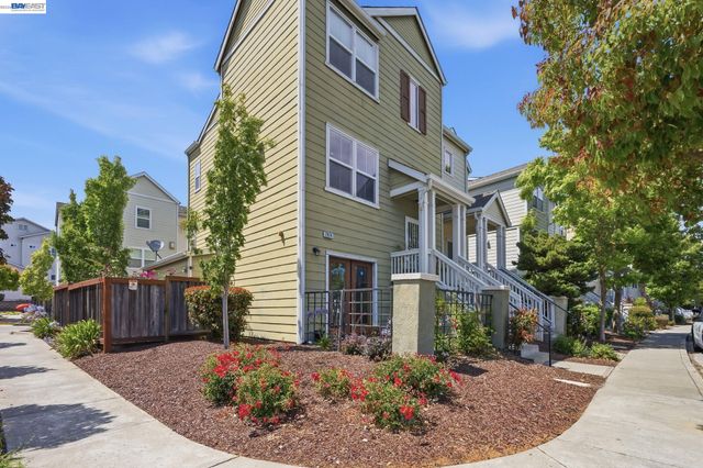 2824 Hilltop Mall Rd, Richmond, CA 94806