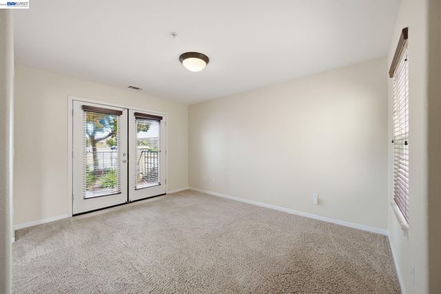 2824 Hilltop Mall Rd, Richmond, CA 94806