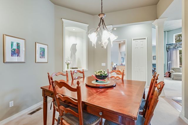 62029 Fall Creek Loop, Bend, OR 97702