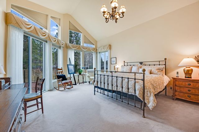 62029 Fall Creek Loop, Bend, OR 97702