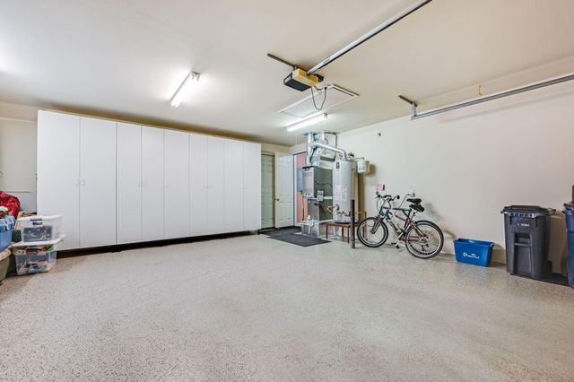 62029 Fall Creek Loop, Bend, OR 97702