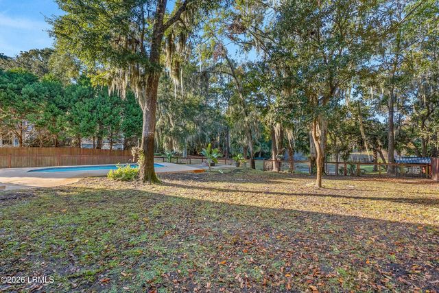 15 Flycatcher Lane, Beaufort, SC 29907