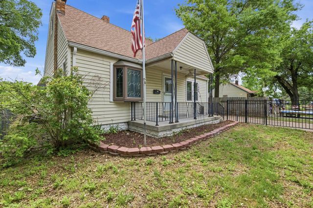 1642 S Mosley, Wichita, KS 67211