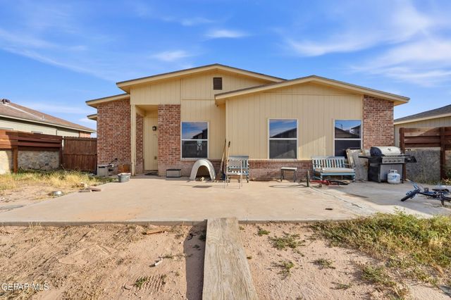 14309 Venecia Drive, Horizon City, TX 79928