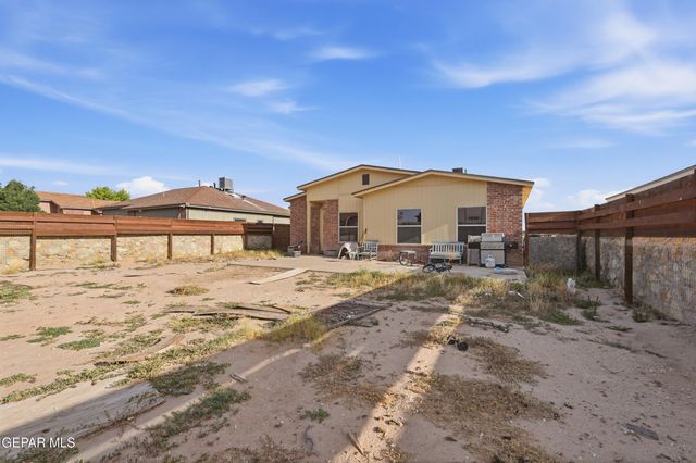 14309 Venecia Drive, Horizon City, TX 79928