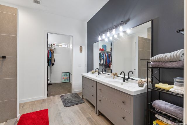 519 Sandalwood, San Antonio, TX 78216