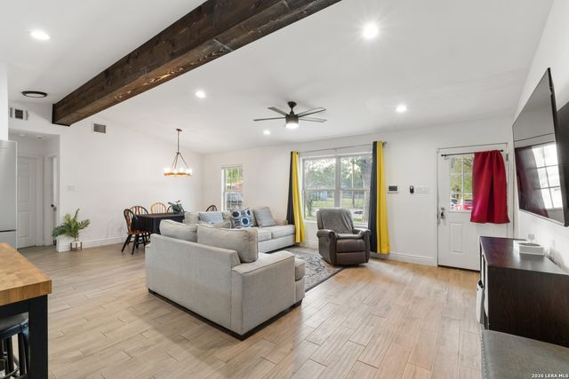 519 Sandalwood, San Antonio, TX 78216
